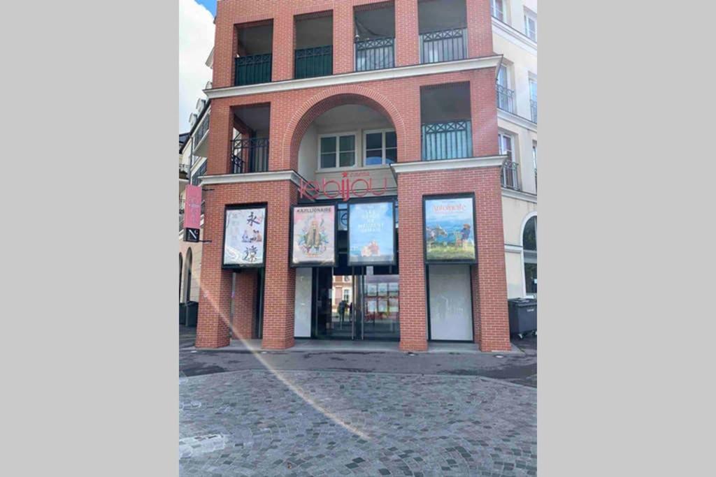La Belle Etoile Apartman Noisy-le-Grand Kültér fotó
